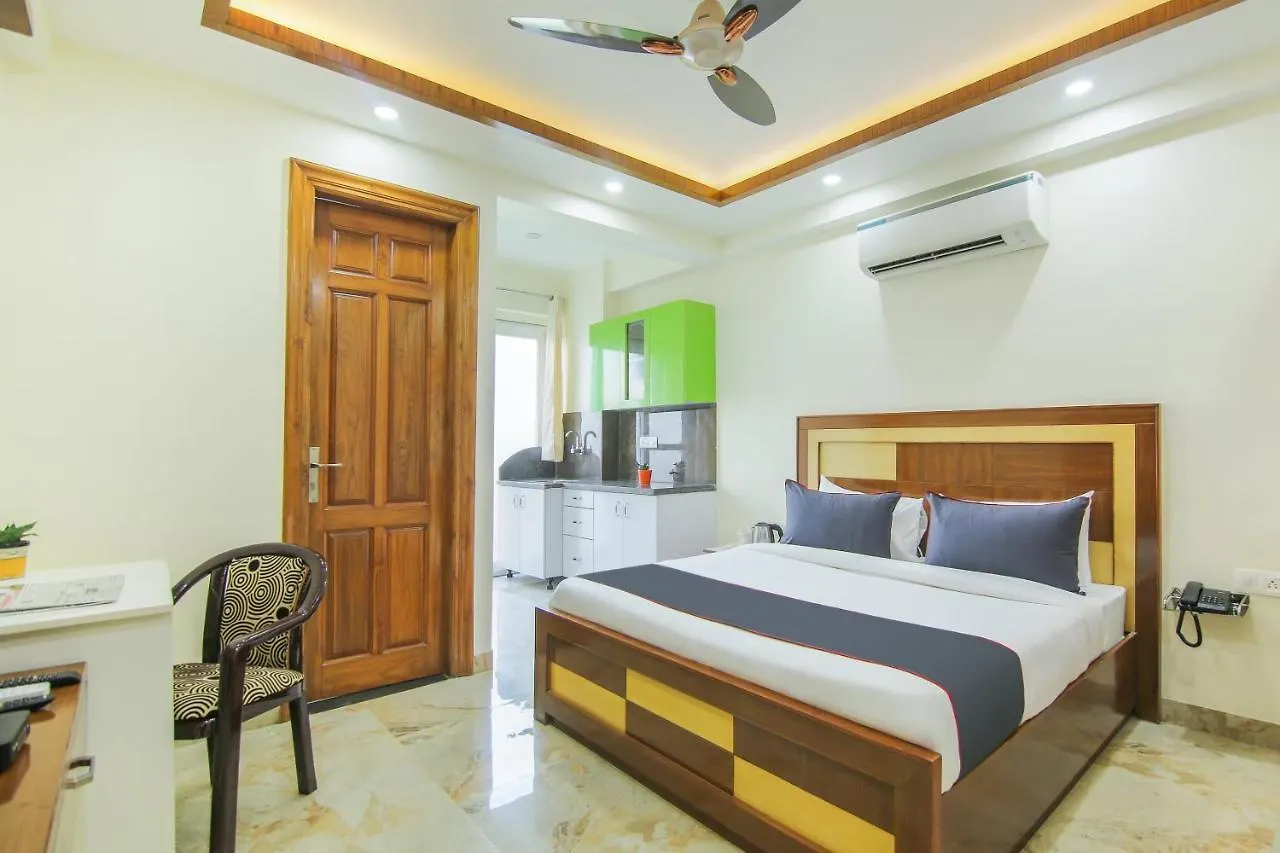 גורגאון Collection O Corporate Suite Near Omaxe Celebration Mall 4*,